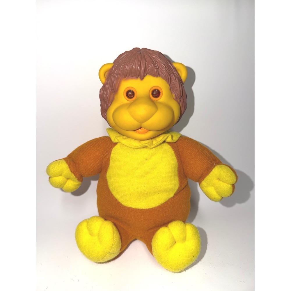 Vintage Soma International Lion Plush Plastic Head Stuffed Animal Toy 11in read